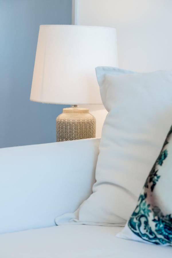 Renovated Sunny Apartment With Amazing Sunset Balcony , By Timecooler Lisboa Exterior foto